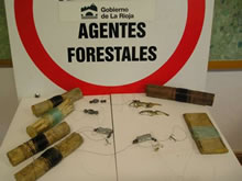Agentes Forestales sorprenden a un pescador furtivo mientras manipulaba sedales durmientes en el coto de Tormantos