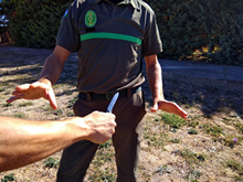 Intentan apuñalar a un Agente Medioambiental