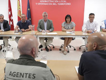 Interior condena a seis mil forestales a patrullar con un bolígrafo y una libreta a pesar de los disparos y agresiones