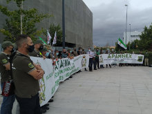 Concentración de los Agentes del Medio Natural extremeños a las puertas de la Consejería de Hacienda y Administración Pública día 14 de septiembre en Mérida